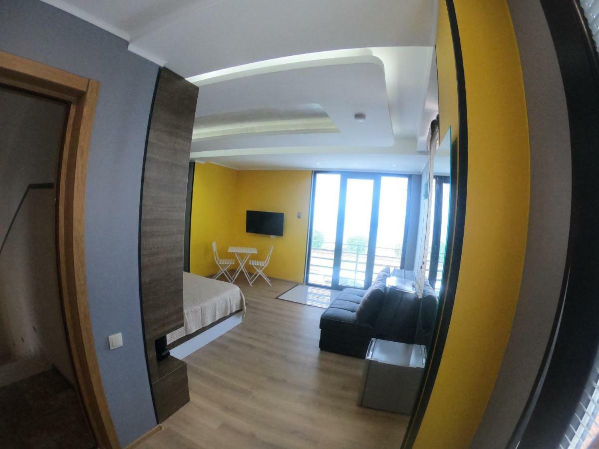 Batumi Hotel R&M Exterior foto