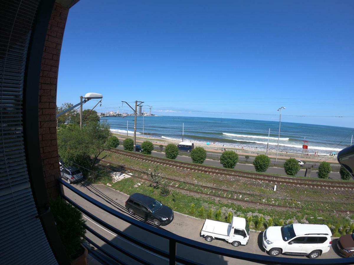 Batumi Hotel R&M Exterior foto